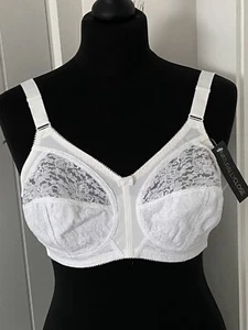 Ladies white bra size 36D NEW with tags - Picture 1 of 6