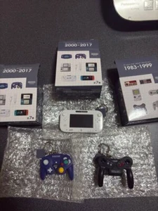 Nintendo Museum Game Hardware Schlüsselanhänger Sammlung 1983-1999 Komplettsatz 6 - Bild 1 von 2
