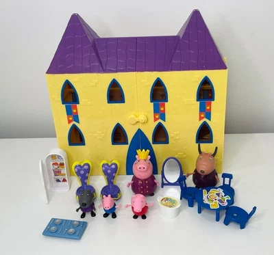 Peppa Pig Toy Bundle Palace Castle & figures Playset - Image 1 of 4