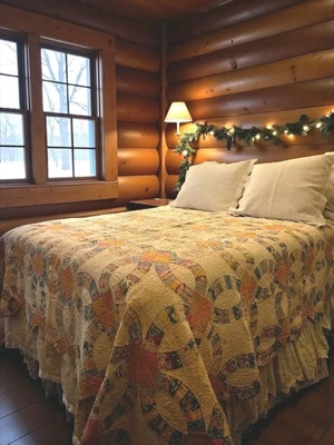  Vintage Quilt Wedding Ring 1930s Handstitched Feedsack Queen 78" x 91" - Image 1 of 4