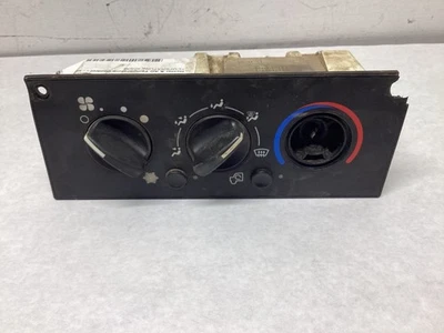 2002-2006 Kenworth T600 Heater A/C Temperature Controls - Used | P/N F2110071 - Image 1 of 4