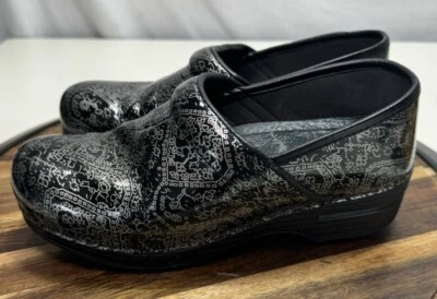 Dansko Women's Clogs Size 39 Pro XP 2.0 Black Metallic Silver Paisley Print  - Image 1 of 4