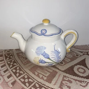 Tetera vintage Laura Ashley impresión rara cardo hecha en Italia pintada a mano “2000” - Imagen 1 de 6