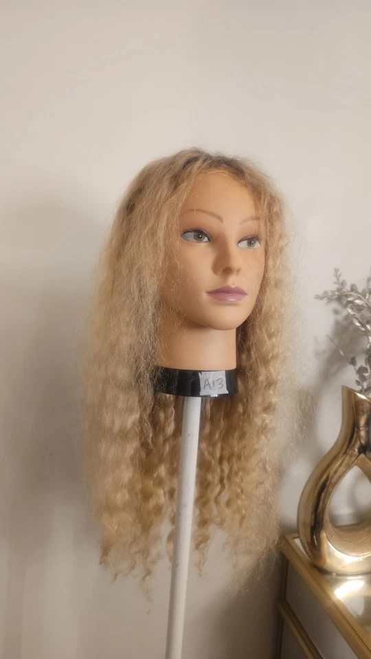 High-Quality Regular Top 24" blonde Wavy 150% Virgin Human Hair  Lace Wig  - Image 1 of 4