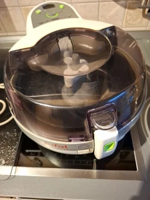 Tefal ActiFry Heißluftfritteuse, Fritteuse Weiß zu Verkaufen - Bild 1 von 2