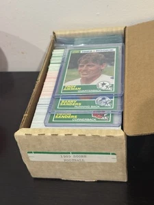 Score Football set completo 1989 con carte Trivia e set supplementare 1989 NrMt/Mt - Foto 1 di 8