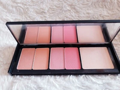 SMASHBOX Red Carpet Radiance Palette 2 matte blush 2 shimmer blush highlighter - Image 1 of 4