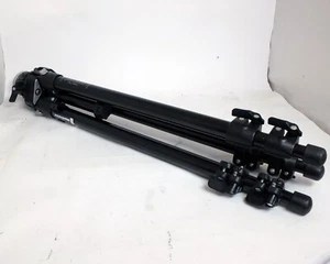 Trípode compacto de aluminio profesional negro Manfrotto 055CB 2 secciones - Imagen 1 de 4