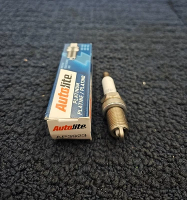 (CANTIDAD 5) Autolite AP3923: bujía platino para Toyota Camry 1990-2011 Foto 1 de 4
