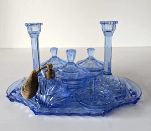 Blue Glass Dressing Table Set x 8 With Perfume Atomiser/Spritzer Made in France - Foto 1 di 18