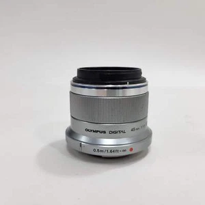Olympus M.Zuiko Digital 45mm F1.8 Lens for Micro Four Thirds m43 - Picture 1 of 6