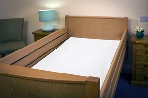 Supersoft Fluid proof MRSA resistant polyurethane, Mattress protector, King - Picture 1 of 4