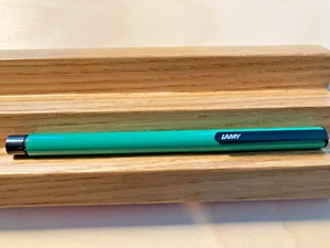 LAMY Linea Grün/Schwarz Lack Füller/Fountain Pen , sehr selten - Bild 1 von 6