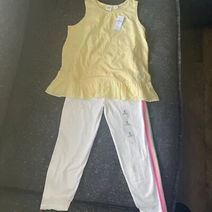 NWT outfit size 8 m Gap yellow tank with white capri’s NWT - Picture 1 of 5