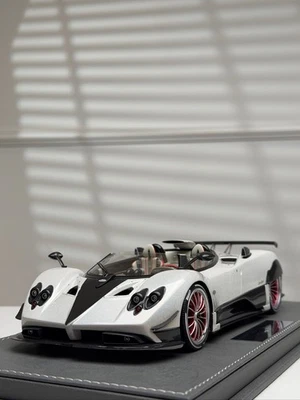 Pagani Zonda HP Barchetta (Blanco Perla Metálico) [BBR] escala 1:18 Foto 1 de 4