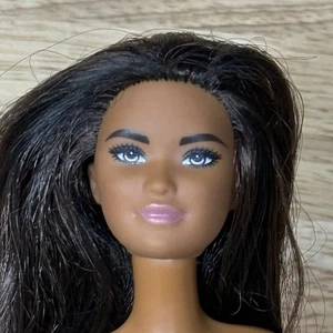 Barbie Nude Fashionistas 140 Tall Body Kira Face Brown Hair Brunette GYB01 Doll - Picture 1 of 7