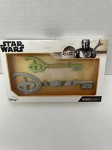 Disney  Star Wars The Mandalorian The Child Baby Yoda Grogu Key Set - Picture 1 of 2