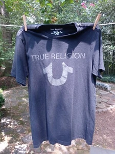 Men's TRUE RELIGION WORLD TOUR Black w/ Brown Lettering  T-shirt XS 100% Cotton - Picture 1 of 4