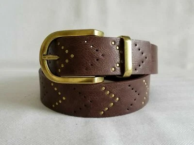 Cinto feminino Style&Co marrom cravejado perfurado tamanho P - Imagem 1 de 4