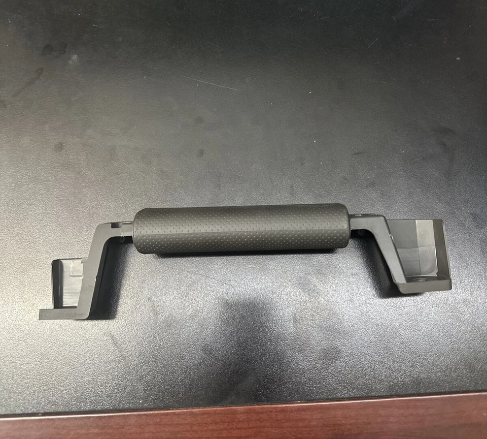 Genuine OEM Nissan Xterra 2005-2015 Right Rear Grip - Изображение 1 из 1