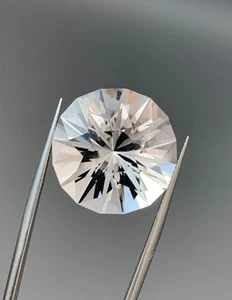 24,35ct Quarz Blume Rundschliff aus Pakistan - Bild 1 von 13