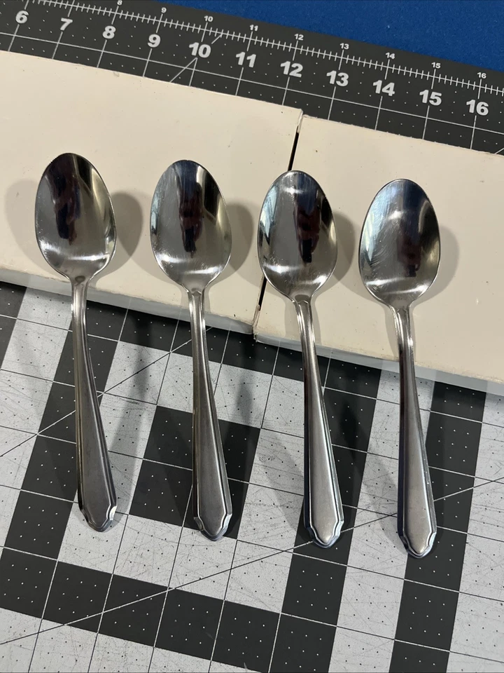 Hampton Silversmiths Quattro (4) Teaspoons Stainless Flatware Replacements - Image 1 of 4
