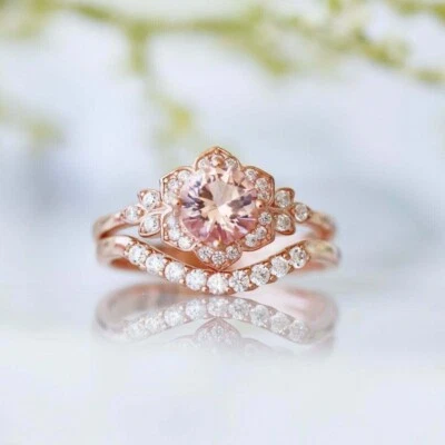 Juego de anillos de boda de plata 925 con halo de morganita simulado de corte redondo de 2,30 quilates Foto 1 de 4