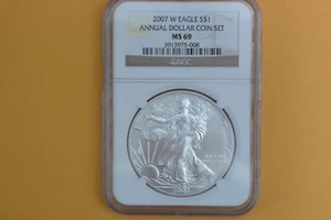 2007 W (BURNISHED) SILVER EAGLE NGC MS69 ANNUAL DOLLAR  UNC SET LABEL - Picture 1 of 4
