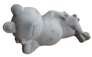 Latex frog mold w/plastic backup plaster concrete mould 5.5"L x 3"H x 2.5"W - Picture 1 of 5