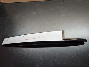 Nuevo aplique de pilar derecho Mopar B OEM 68082732AF/68082732AD - Imagen 1 de 3