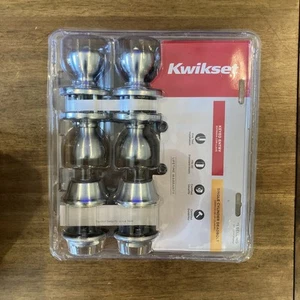 NEW Kwikset Keyed Entry Deadbolt Cylinder Lock Door Knob Set in Satin Chrome - Picture 1 of 10