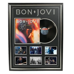 BON JOVI – 7800° FAHRENHEIT Hand Signed & Framed Album Cover Solo - Picture 1 of 1
