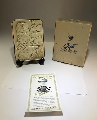 NASCAR Jeff Gordon #24 3-D Sport Sculpt Plaque /Stand Avon Cover