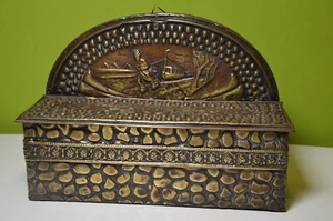Wandkasten um 1900, Messing, sehr selten, Motiv Treidler, Deutschland - Bild 1 von 4