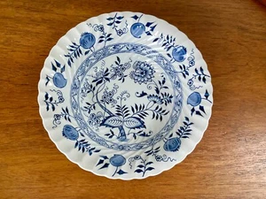 Wood & Sons OLD VIENNA Serving Bowl ~ England Blue Onion Style ~ Blue & White - Picture 1 of 8