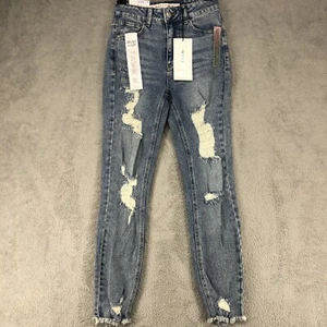 Neu mit Etikett Tinseltown Destructed hoch geschnittene Mom-Jeans. Junior 1/25. - Bild 1 von 6