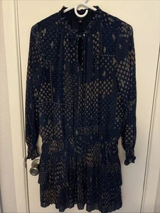 Vestido Corto Current Air Talla M Azul Multicolor Estrellas Plisado en Niveles. (A) - Imagen 1 de 6