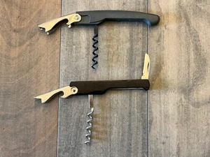Juego de 2 camareros, vajilla, sacacorchos para el hogar, abrebotellas, cuchillo (Italia) - Imagen 1 de 2