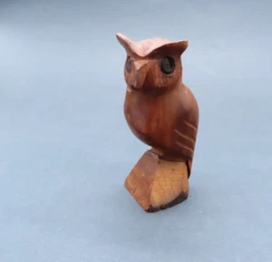 3.5 Inches Hand Carved Wooden Owl Figurine - Picture 1 of 11
