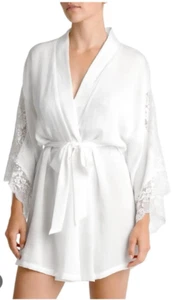 IN BLOOM By Jonquil NWT Women's XL White Satin 3/4 Sleeve Lace Robe Loungewear - Picture 1 of 13