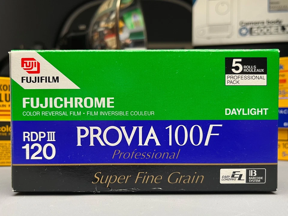 Fuji FUJICHROME Provia 100F Professional RDPlll 120 Daylight 3 Rolls Expired - Image 1 of 4
