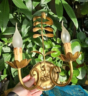 Vintage Hollywood Regency Golden Metal Wall Light Wall Sconce Leaf Design 2 Arms - Image 1 of 4