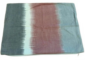 Crate & Barrel Neesa Ikat Kissenbezug aus gebackenem Ton - Bild 1 von 4