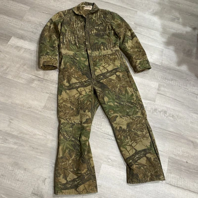 VINTAGE  WALLS BLIZZARD PRUF  INSULATED COVERALLS  MEN'S LARGE REG  CAMOUFLAGE - Image 1 of 4