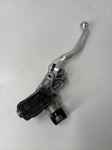 CILINDRO MAESTRO CON BISAGRAS FRENO DELANTERO FORMULA DOT 4 #Dr5 - Imagen 1 de 22