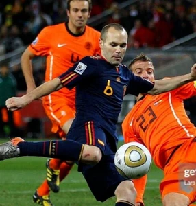 Camiseta España Final Copa Mundial Sudáfrica 2010 Andrés Iniesta 6 Países Bajos - Imagen 1 de 11