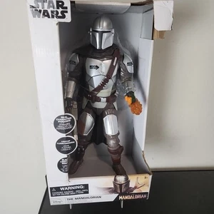 Star Wars Mandalorian Talking Interactive Action Figure Disney Exclusive READ - Picture 1 of 7