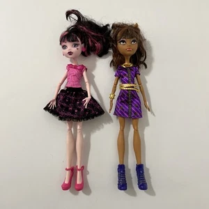 Monster High Puppen Clawdeen Wolf & Draculaura aus Sargbohne Spielset 2012 selten - Bild 1 von 14