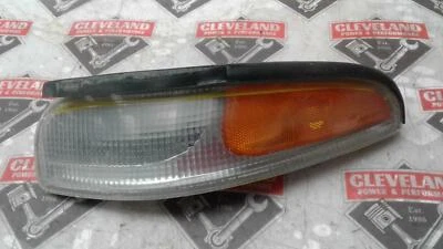 Lâmpada frontal 1997-2004 Chevrolet C5 Corvette fabricante de equipamento original LH - Imagem 1 de 3