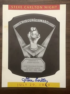 Steve Carlton Signed "Steve Carlton Night" Program July 29, 1989 - Picture 1 of 2